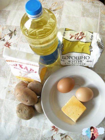 Картопляні палички з сиром. прості інгредієнти