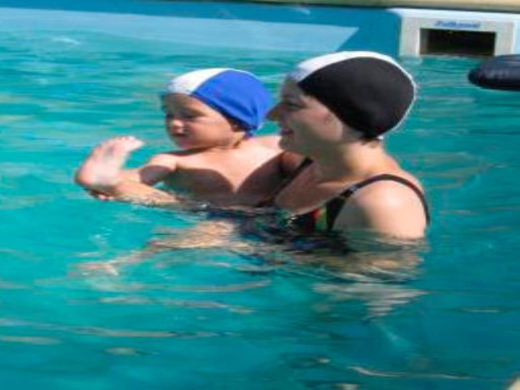 Раннее плавание. Вредна ли хлорка