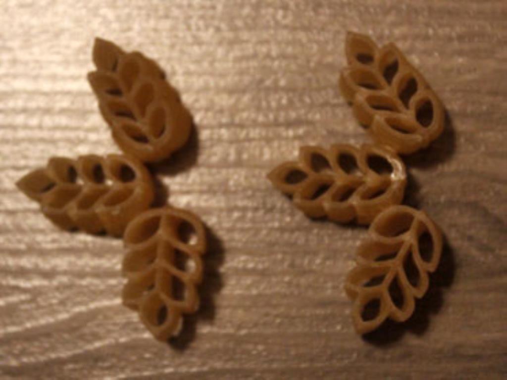 зимняя поделка - красивая снежинка из макаронных изделий своими руками мастер-класс