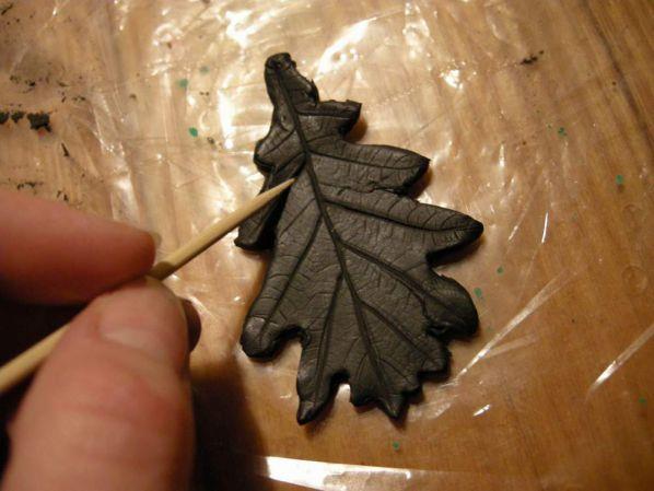 листочок з глини