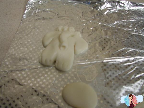 Мастер класс. Магниты из соленого теста. Начинаем делать следующий магнитик  - слоника