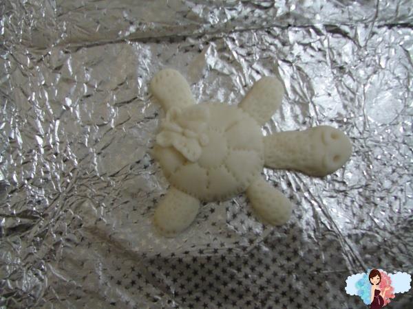 Мастер класс. Магниты из соленого теста. Делаем фактуру на лапкахи панцере.