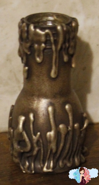 Как сделать вазу своими руками с бутылочки с под йогурта. Поэтапный мастер-класс. Вот что у нас получилось.